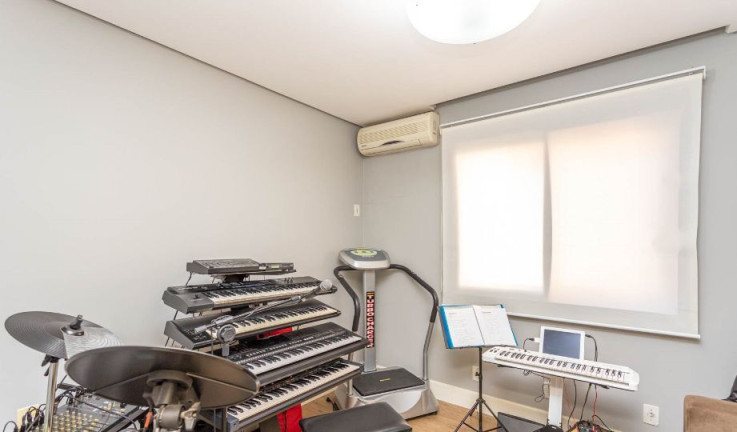 Imagem Cobertura com 3 Quartos à Venda, 252 m² em Jardim Itu - Porto Alegre Imagem Cobertura com 3 Quartos à Venda, 252 m² em Jardim Itu - Porto Alegre