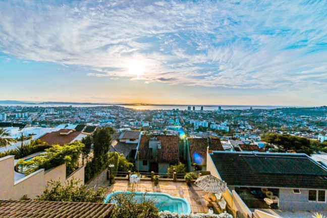 Imagem Casa de Condomínio com 4 Quartos à Venda, 367 m² em Nonoai - Porto Alegre Imagem Casa de Condomínio com 4 Quartos à Venda, 367 m² em Nonoai - Porto Alegre