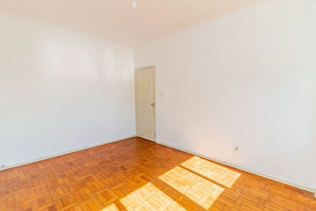Imagem Apartamento com 3 Quartos à Venda, 97 m² em Centro Histórico - Porto Alegre Imagem Apartamento com 3 Quartos à Venda, 97 m² em Centro Histórico - Porto Alegre