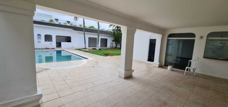 Imagem Casa com 5 Quartos à Venda,  em Jardim Acapulco - Guarujá