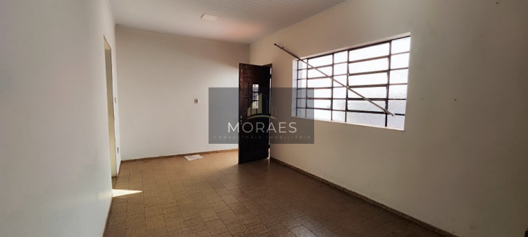 Imagem Casa com 5 Quartos à Venda, 270 m² em Centro - Botucatu Imagem Casa com 5 Quartos à Venda, 270 m² em Centro - Botucatu