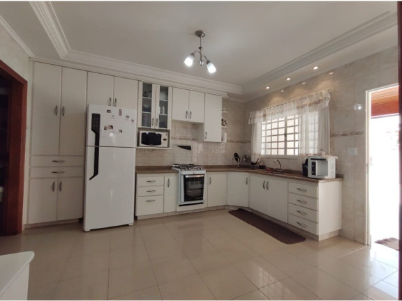 Imagem Casa com 4 Quartos à Venda, 284 m² em Vila Bressani - Paulínia
