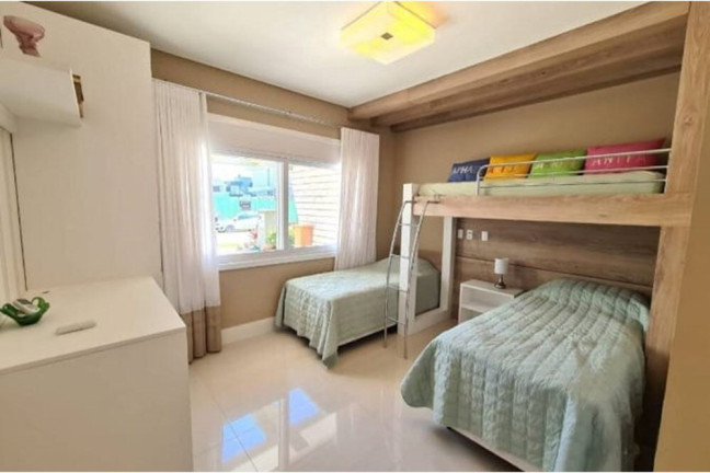 Imagem Casa de Condomínio com 4 Quartos à Venda, 308 m² em Parque Antártica - Capão Da Canoa