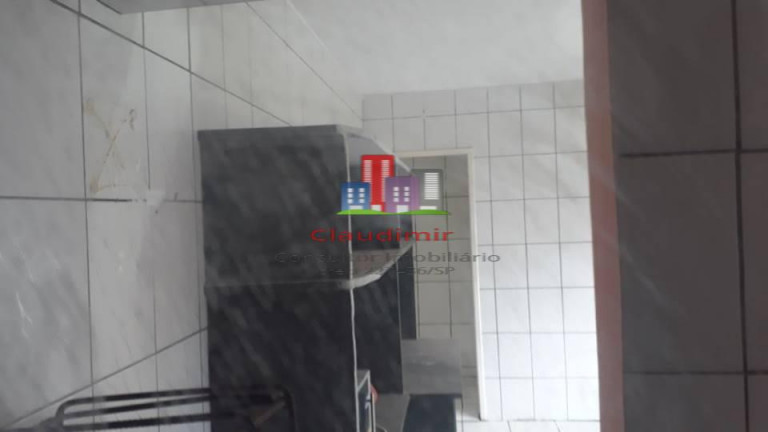 Imagem Sobrado à Venda, em Cidade Tiradentes - São Paulo Imagem Sobrado à Venda, em Cidade Tiradentes - São Paulo