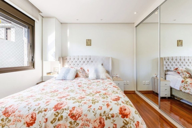 Imagem Apartamento com 2 Quartos à Venda, 80 m² em Mont Serrat - Porto Alegre Imagem Apartamento com 2 Quartos à Venda, 80 m² em Mont Serrat - Porto Alegre