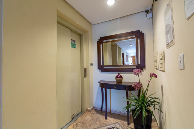 Imagem Apartamento com 2 Quartos à Venda, 87 m² em Cristo Redentor - Porto Alegre Imagem Apartamento com 2 Quartos à Venda, 87 m² em Cristo Redentor - Porto Alegre