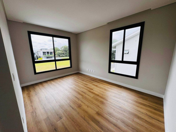 Imagem Casa com 3 Quartos à Venda, 289 m² em Santa Regina - Camboriú Imagem Casa com 3 Quartos à Venda, 289 m² em Santa Regina - Camboriú
