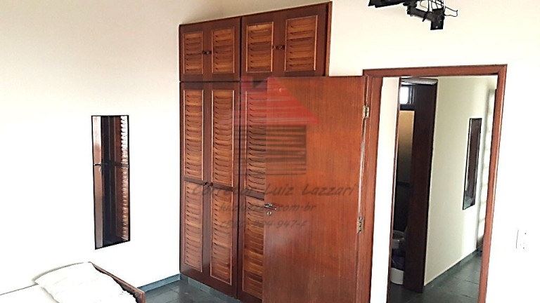 Imagem Casa com 8 Quartos à Venda, 450 m² em Maria Helena Novaes - Peruíbe Imagem Casa com 8 Quartos à Venda, 450 m² em Maria Helena Novaes - Peruíbe