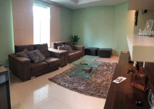 Imagem Imóvel com 4 Quartos à Venda, 750 m² em Tarumã - Manaus Imagem Imóvel com 4 Quartos à Venda, 750 m² em Tarumã - Manaus