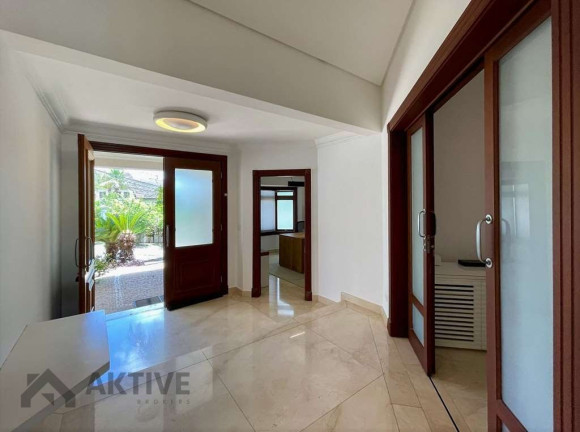 Imagem Casa de Condomínio com 4 Quartos à Venda, 752 m² em Granja Viana - Cotia