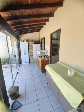 Imagem Casa com 3 Quartos à Venda, 190 m² em Laranjal - Pelotas Imagem Casa com 3 Quartos à Venda, 190 m² em Laranjal - Pelotas