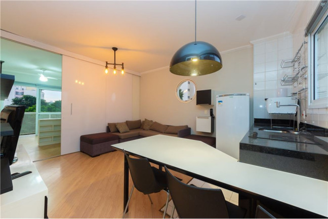 Imagem Imóvel com 1 Quarto à Venda, em Barra Funda - São Paulo Imagem Imóvel com 1 Quarto à Venda, em Barra Funda - São Paulo