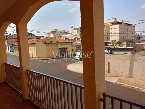 Imagem Sobrado com 3 Quartos à Venda, 161 m² em Sumarezinho - Ribeirão Preto