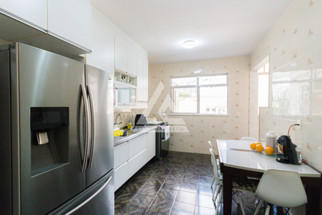 Imagem Apartamento com 3 Quartos à Venda, 121 m² em Tijuca - Rio De Janeiro