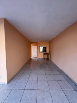 Imagem Casa com 3 Quartos à Venda, em Centro - Balneário Piçarras Imagem Casa com 3 Quartos à Venda, em Centro - Balneário Piçarras