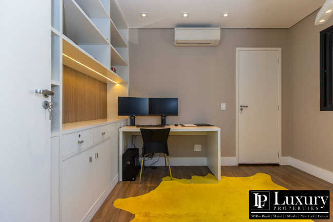 Imagem Apartamento com 3 Quartos à Venda, 112 m² em Moema - São Paulo