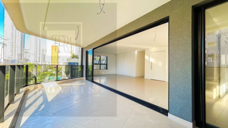Imagem Apartamento com 4 Quartos à Venda, 254 m² em Meireles - Fortaleza Imagem Apartamento com 4 Quartos à Venda, 254 m² em Meireles - Fortaleza