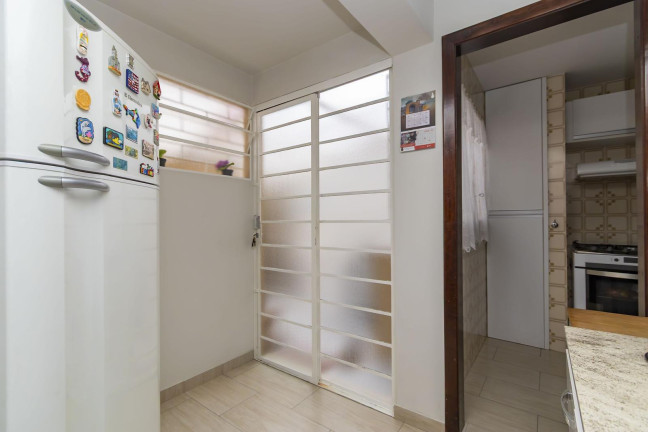 Imagem Sobrado com 3 Quartos à Venda, 140 m² em Capão Raso - Curitiba Imagem Sobrado com 3 Quartos à Venda, 140 m² em Capão Raso - Curitiba