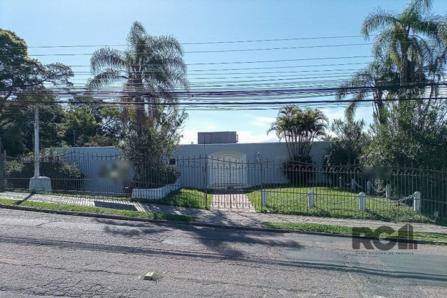 Casa com 3 Quartos à Venda, 580 m² em Santa Tereza - Porto Alegre