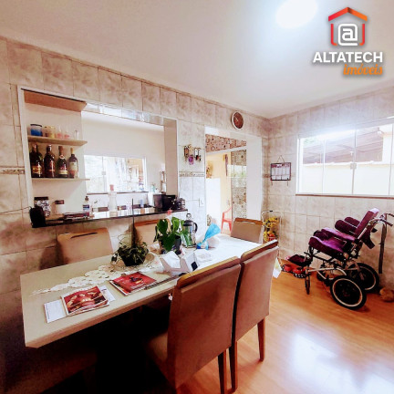 Imagem Casa com 3 Quartos à Venda, 130 m² em Parque Pinheiros - Poços De Caldas Imagem Casa com 3 Quartos à Venda, 130 m² em Parque Pinheiros - Poços De Caldas