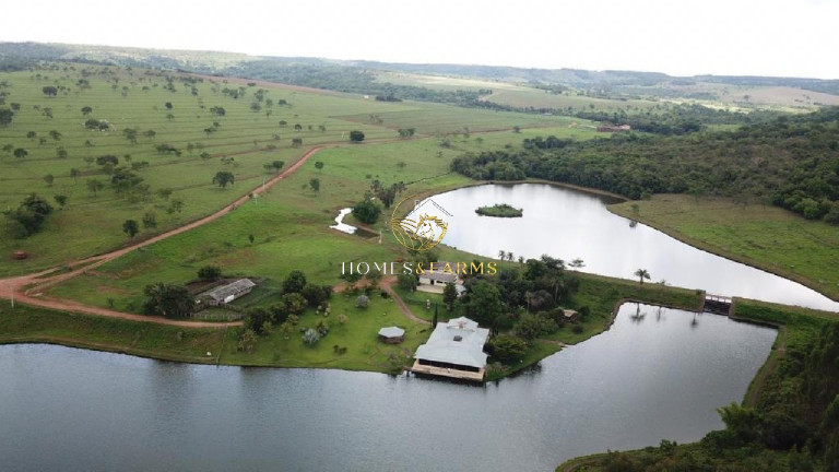 Imagem Imóvel com 3 Quartos à Venda, 1.970 m² em Centro - São Miguel Do Passa Quatro Imagem Imóvel com 3 Quartos à Venda, 1.970 m² em Centro - São Miguel Do Passa Quatro