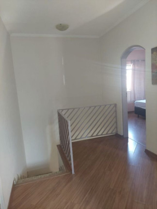 Imagem Sobrado com 3 Quartos à Venda, 255 m² em Vila Júlia - Poá