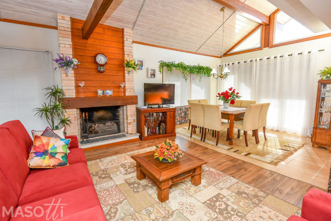 Imagem Casa com 3 Quartos à Venda, 162 m² em Mato Queimado - Gramado Imagem Casa com 3 Quartos à Venda, 162 m² em Mato Queimado - Gramado