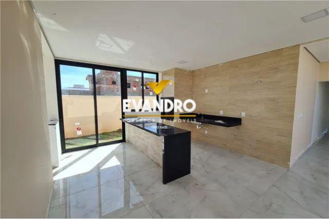 Imagem Casa com 3 Quartos à Venda, 168 m² em Condomínio Belvedere Ii - Cuiabá Imagem Casa com 3 Quartos à Venda, 168 m² em Condomínio Belvedere Ii - Cuiabá