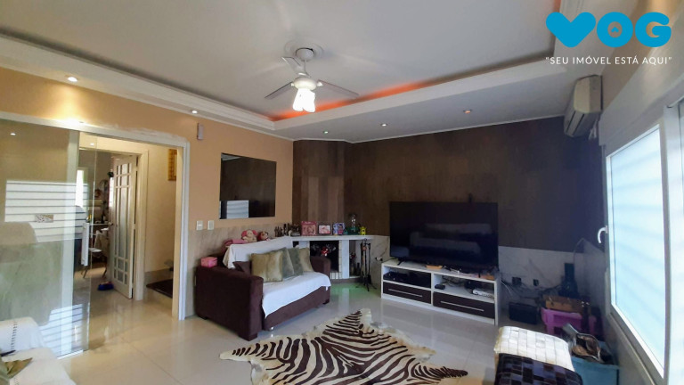 Imagem Casa com 3 Quartos à Venda, 171 m² em Teresópolis - Porto Alegre