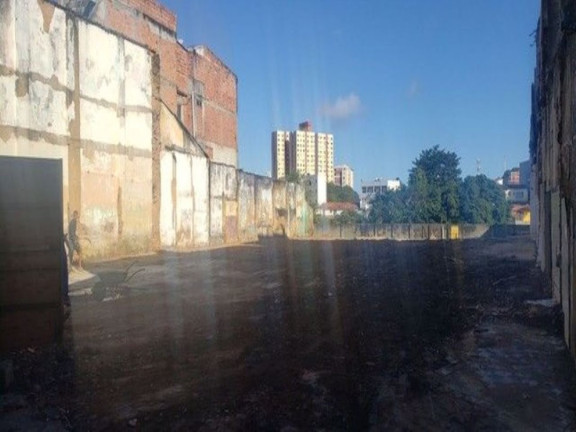 Imagem Terreno à Venda, 1.100 m² em Matatu - Salvador Imagem Terreno à Venda, 1.100 m² em Matatu - Salvador