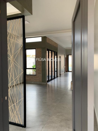 Imagem Casa com 3 Quartos à Venda, em Vila Do Golf - Ribeirão Preto Imagem Casa com 3 Quartos à Venda, em Vila Do Golf - Ribeirão Preto