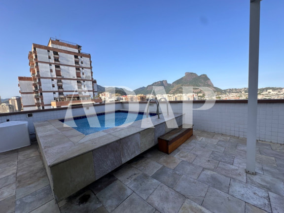Imagem Cobertura com 3 Quartos à Venda, 222 m² em Barra Da Tijuca - Rio De Janeiro