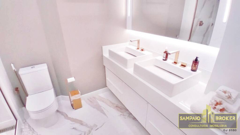 Imagem Apartamento com 5 Quartos à Venda, em Ipanema - Rio De Janeiro Imagem Apartamento com 5 Quartos à Venda, em Ipanema - Rio De Janeiro