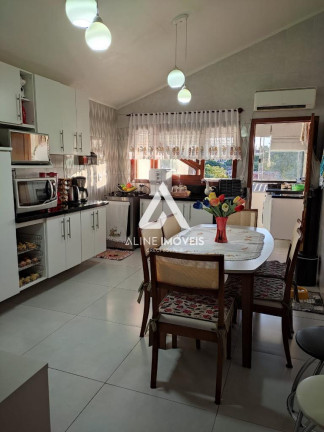 Imagem Casa à Venda, em Vila Azambuja - Cruz Alta Imagem Casa à Venda, em Vila Azambuja - Cruz Alta
