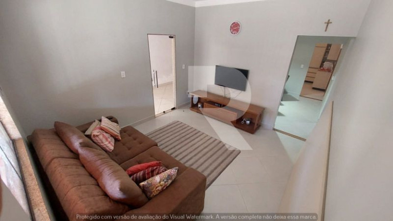 Imagem Casa com 3 Quartos à Venda, 220 m² Imagem Casa com 3 Quartos à Venda, 220 m²