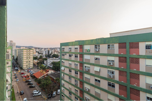 Imagem Imóvel com 1 Quarto à Venda, em Petrópolis - Porto Alegre Imagem Imóvel com 1 Quarto à Venda, em Petrópolis - Porto Alegre