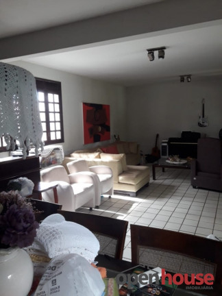 Imagem Casa com 7 Quartos à Venda, 380 m² em Capim Macio - Natal Imagem Casa com 7 Quartos à Venda, 380 m² em Capim Macio - Natal