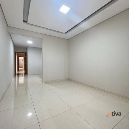 Imagem Casa com 3 Quartos à Venda, 75 m² Imagem Casa com 3 Quartos à Venda, 75 m²