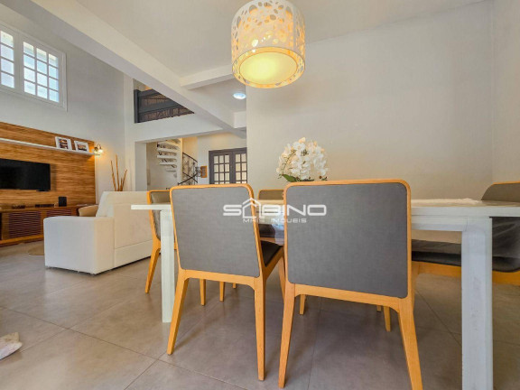 Imagem Casa com 5 Quartos para Temporada, 215 m² em Riviera De São Lourenço - Bertioga Imagem Casa com 5 Quartos para Temporada, 215 m² em Riviera De São Lourenço - Bertioga
