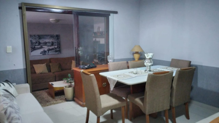 Imagem Casa com 3 Quartos à Venda, 244 m² em Trindade - Sao Gonçalo Imagem Casa com 3 Quartos à Venda, 244 m² em Trindade - Sao Gonçalo