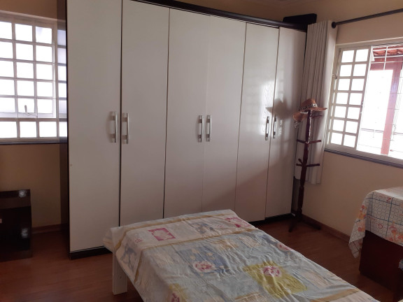 Imagem Casa com 3 Quartos à Venda, 350 m² em Jardim Riacho - Contagem Imagem Casa com 3 Quartos à Venda, 350 m² em Jardim Riacho - Contagem