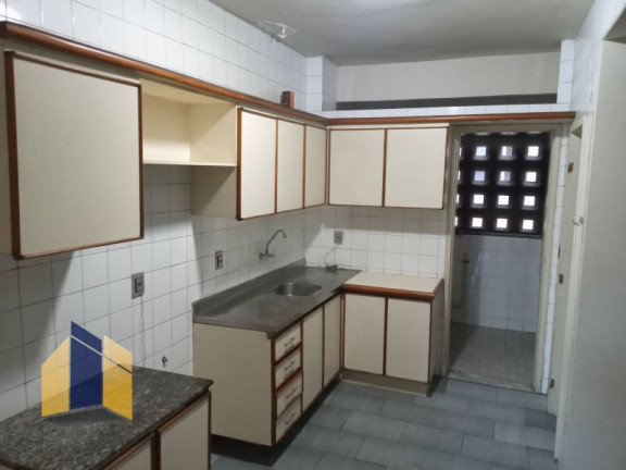 Imagem Apartamento com 2 Quartos à Venda, 130 m²