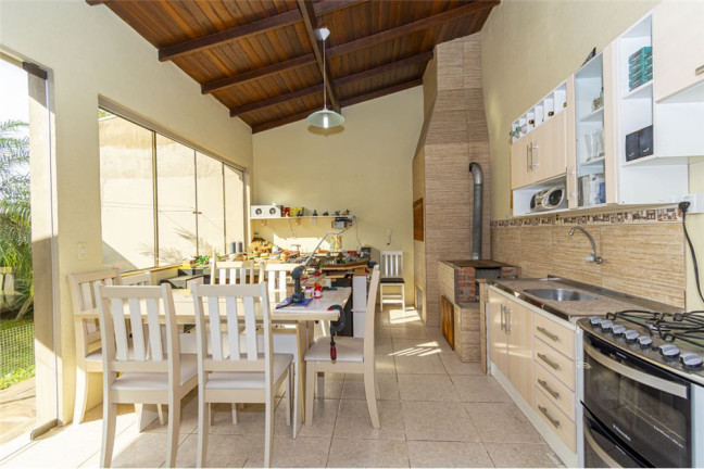 Imagem Casa com 3 Quartos à Venda, em São José - Canoas Imagem Casa com 3 Quartos à Venda, em São José - Canoas