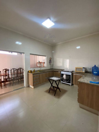 Imagem Casa com 3 Quartos à Venda, 200 m² em Centro - Guararapes Imagem Casa com 3 Quartos à Venda, 200 m² em Centro - Guararapes