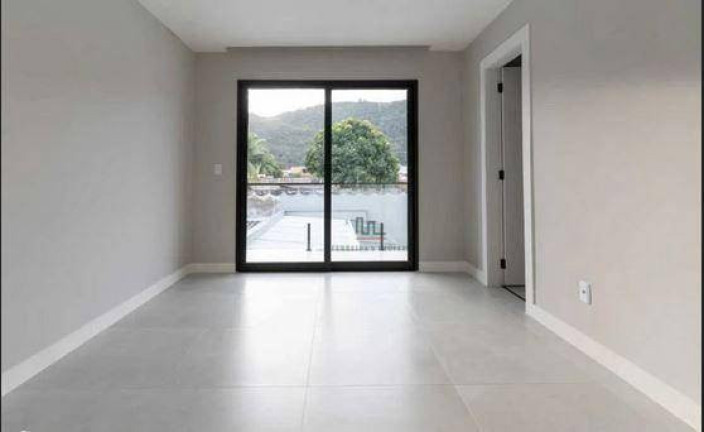 Imagem Casa com 4 Quartos à Venda, 220 m² em Piratininga - Niterói Imagem Casa com 4 Quartos à Venda, 220 m² em Piratininga - Niterói