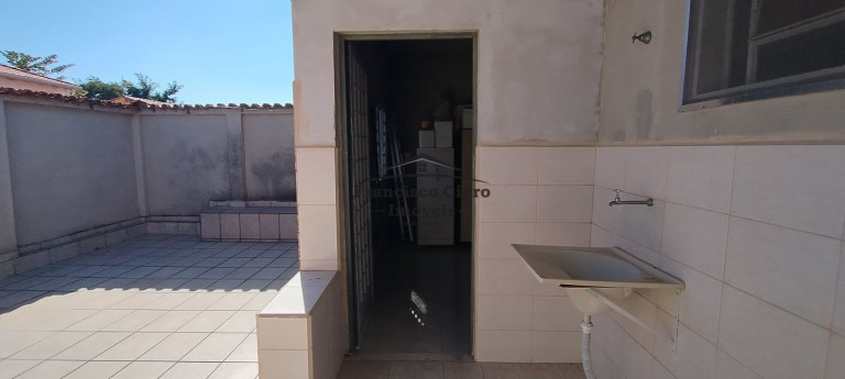 Imagem Sobrado com 2 Quartos à Venda, 180 m² em Cohab - Guaratinguetá Imagem Sobrado com 2 Quartos à Venda, 180 m² em Cohab - Guaratinguetá