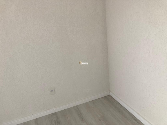 Imagem Imóvel com 2 Quartos à Venda, 40 m² em Sarandi - Porto Alegre Imagem Imóvel com 2 Quartos à Venda, 40 m² em Sarandi - Porto Alegre