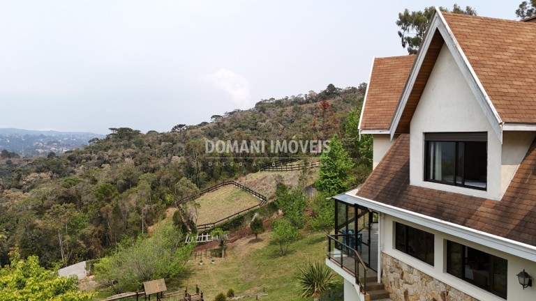 Imagem Casa com 6 Quartos à Venda, 518 m² em Região Da Pedra Do Fogo - Campos Do Jordão Imagem Casa com 6 Quartos à Venda, 518 m² em Região Da Pedra Do Fogo - Campos Do Jordão