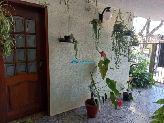 Casa com 4 Quartos para Alugar, 190 m² em Vila Vianelo - Jundiaí