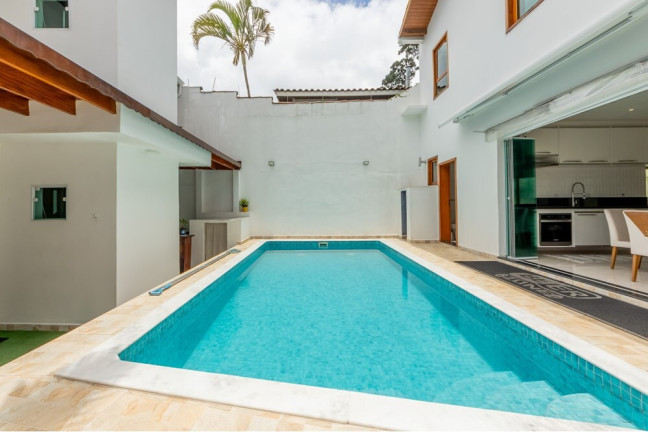 Imagem Casa com 3 Quartos à Venda, 247 m² em Guarapiranga - São Paulo Imagem Casa com 3 Quartos à Venda, 247 m² em Guarapiranga - São Paulo